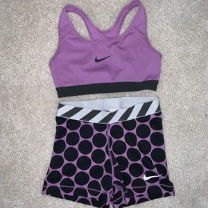 Nike Sportsbra & pros. Shorts are S, bra is XS